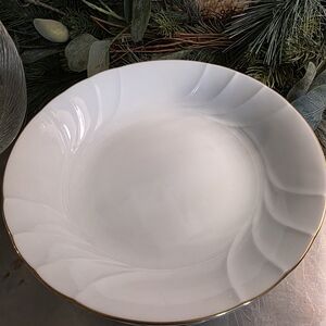 Mikasa 8" Wedding Band Porcelain Set of 6 Serving Bowls with Gold Rim